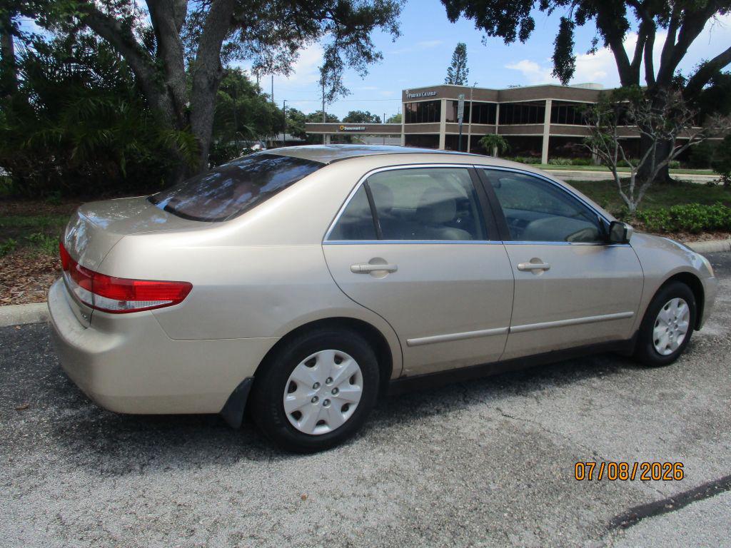 2004 Honda Accord LX - Photo 6
