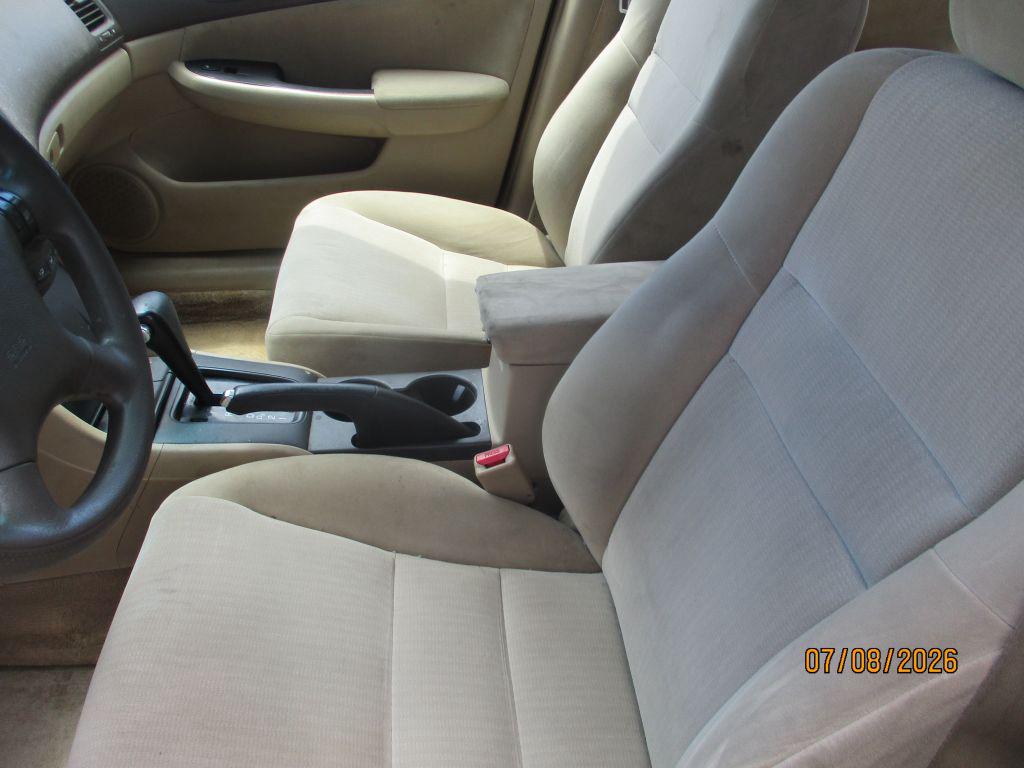 2004 Honda Accord LX - Photo 7